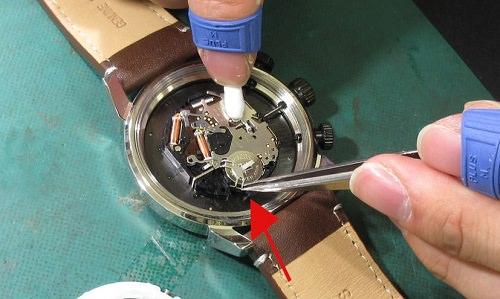 バカラの置時計電池交換やり方を簡単に解説